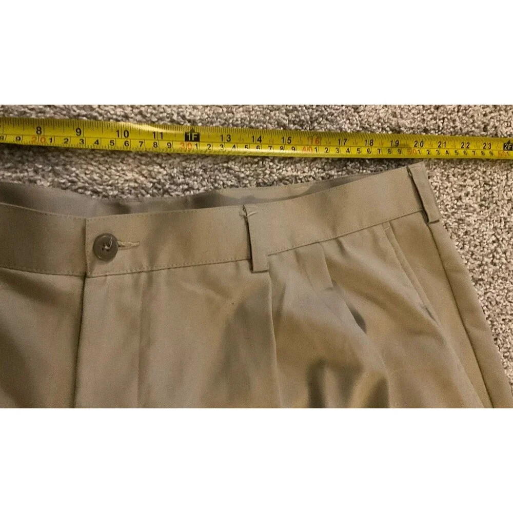 Perry Ellis America Mens Golf Shorts Men’s Pleated Dress Khaki Pockets Size 42